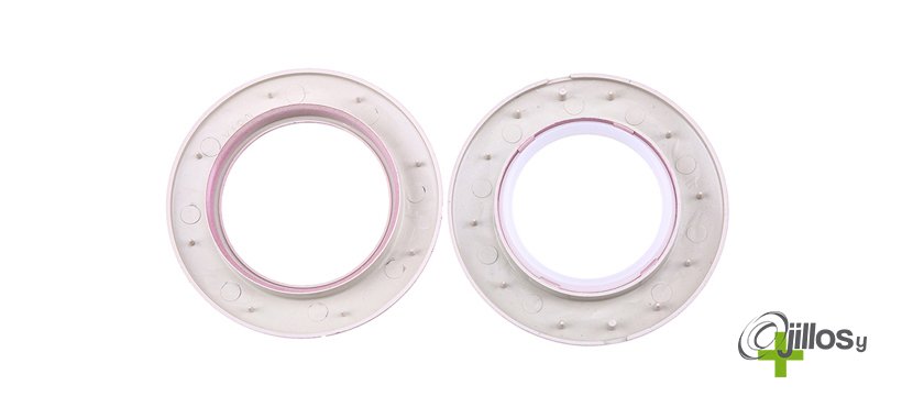Ojillo para cortina - Diámetro interior 4 cm, exterior varia de 6 a 7 cm.
